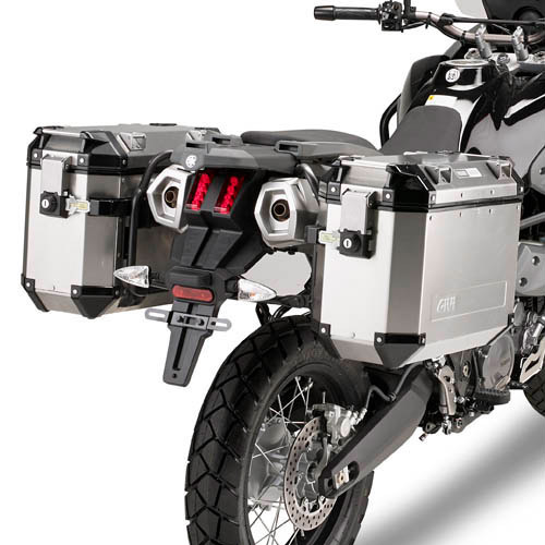 Suzuki DL650 - Givi 'Trekker'Outback Fitting Kit'